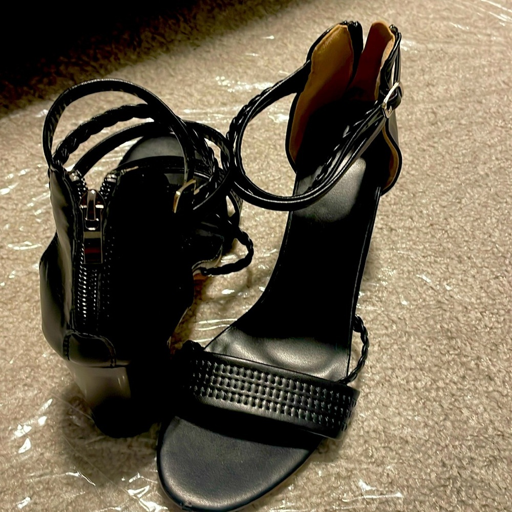 Black party sandals size 8